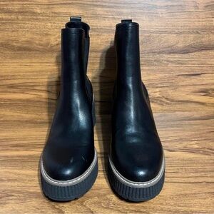 Women's Black Chelsea Ankle Boots with Chunky Ribbed Sole